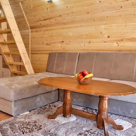 Malena Plivsko Jezero * Jajce